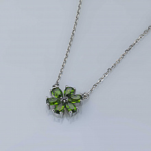 Sterling Silver Necklace with 6 Pear-Cut Chromdiopsides 1.328 CT.TW and  with 1 Round-Cut Garnet 0.062 CT.TW