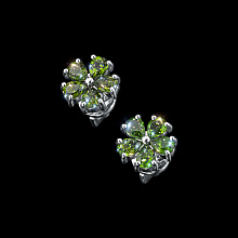 Sterling Silver Earring Studs with 10 Pear-Cut Chromdiopsides 1.616 CT.TW